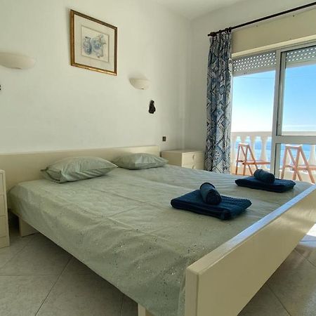 Rosa Guest House #6 - Com Vista Mar, Mesmo Em Frente A Praia Do Inatel Em Albufeira Kültér fotó